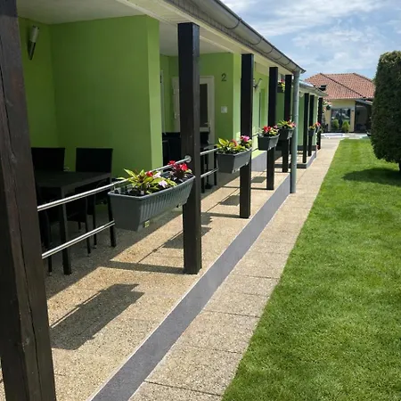 Bungalovy Classic & Wellness - Adults Only Курортный комплекс Подгайска