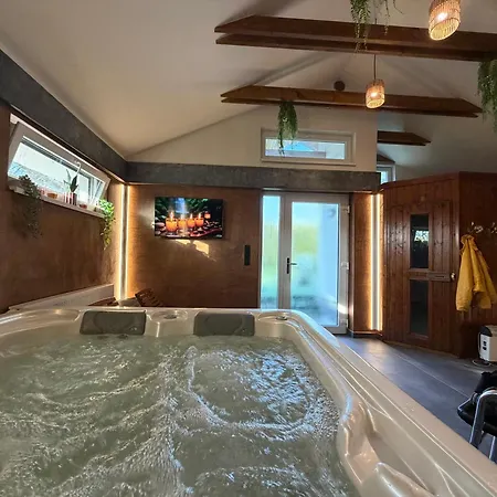 Bungalovy Classic&wellness - Adults Only Resort