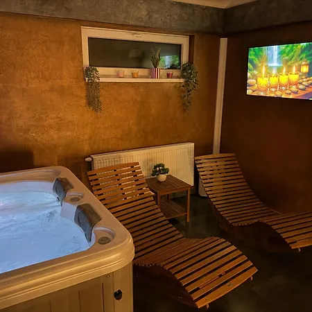 Resort Bungalovy Classic&wellness - Adults Only Podhájska