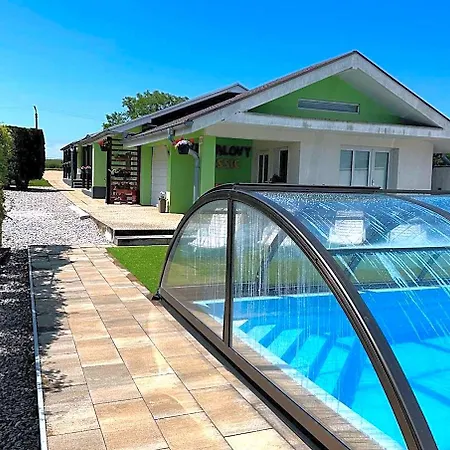 Bungalovy Classic&wellness - Adults Only Resort Podhájska