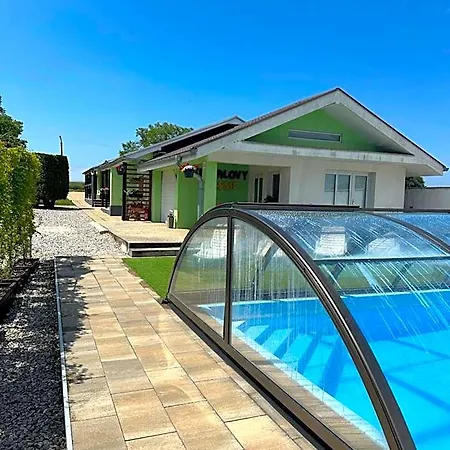 Bungalovy Classic&wellness - Adults Only * Podhájska
