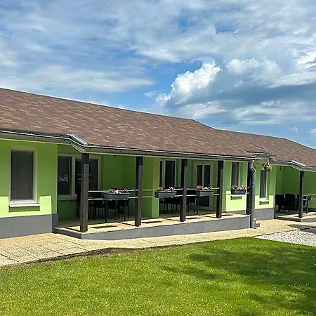 Bungalovy Classic&wellness - Adults Only * Podhájska