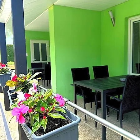 Semesteranläggning (resort) Bungalovy Classic&wellness - Adults Only *