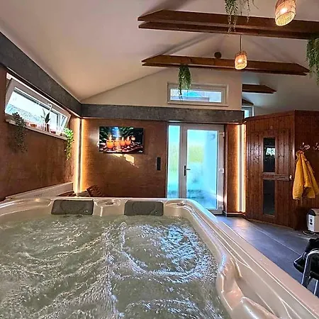 Bungalovy Classic&wellness - Adults Only * Podhájska
