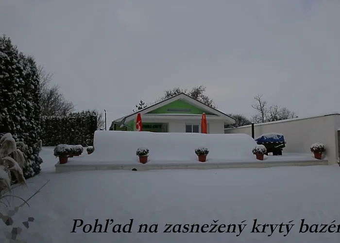 Bungalovy Classic 度假村 Podhájska